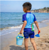 Conjunto Praia Infantil Menino Camiseta de Banho Manga Curta Estampada e Short de Banho