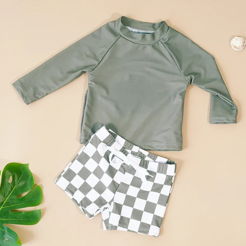 Conjunto Banho Infantil Menino Camiseta Manga Longa Gola Alta e Short com Amarração