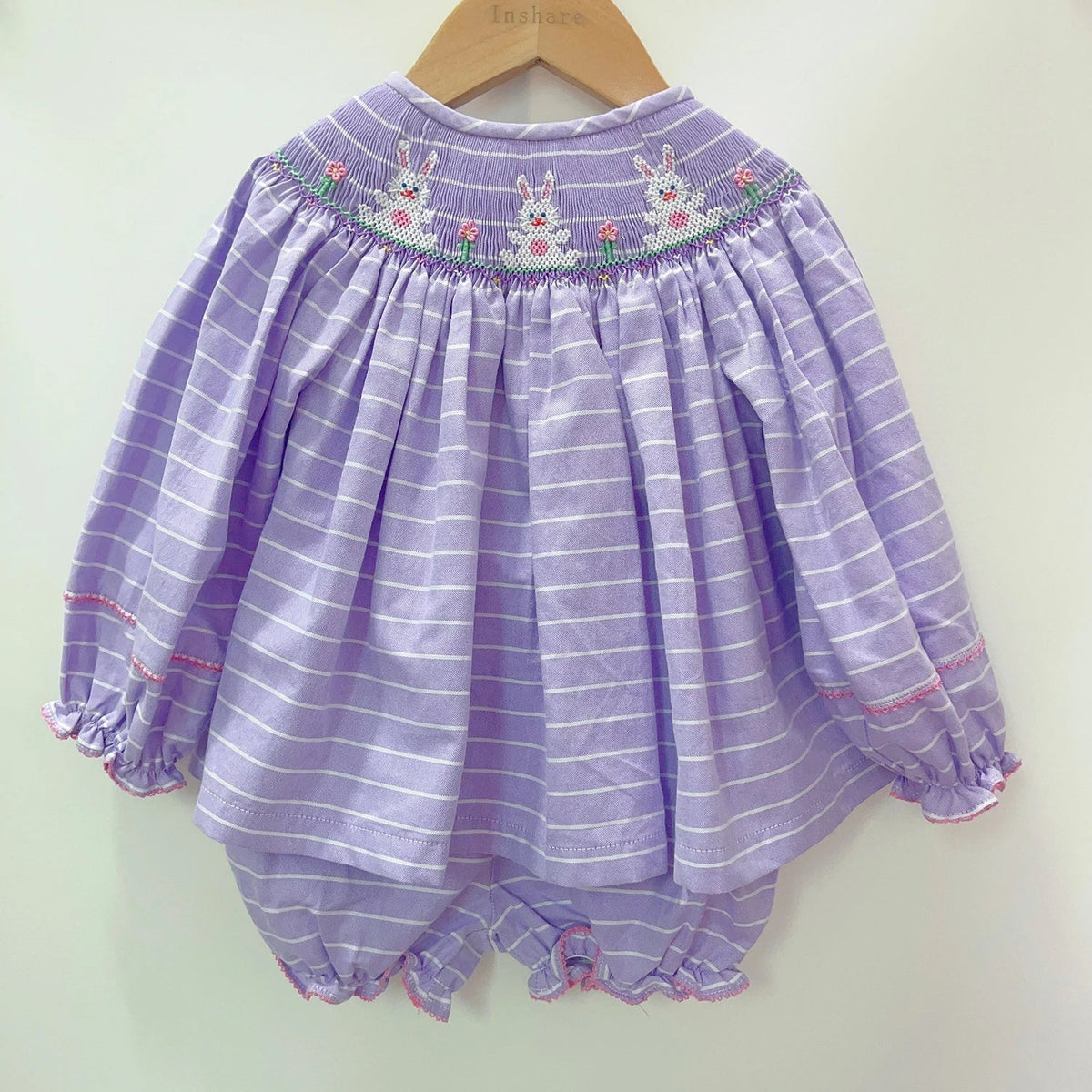Conjunto Bebê Menina 2 Peças Blusa Listrada Lilás com Bordado Floral E Bloomer com Babado