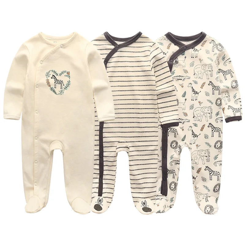 Kit 3 Macacões Bebê com Pezinho Manga Longa e Zíper Frontal Estampados