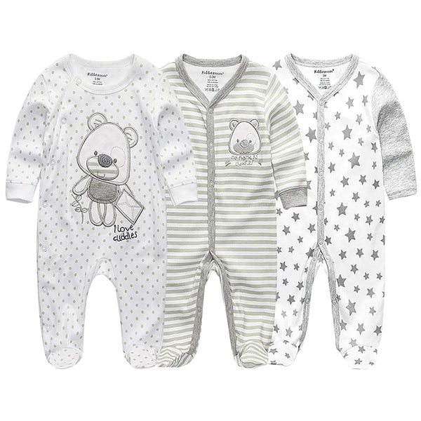 Kit 3 Macacões Bebê com Pezinho Manga Longa e Zíper Frontal Estampados