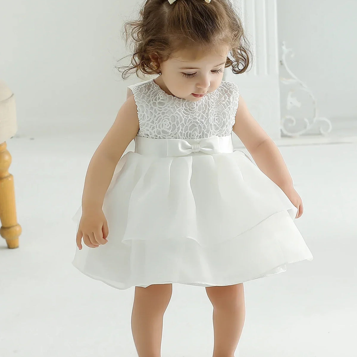 Vestido Menina Batizado Renda com Laço e Saia Rodada