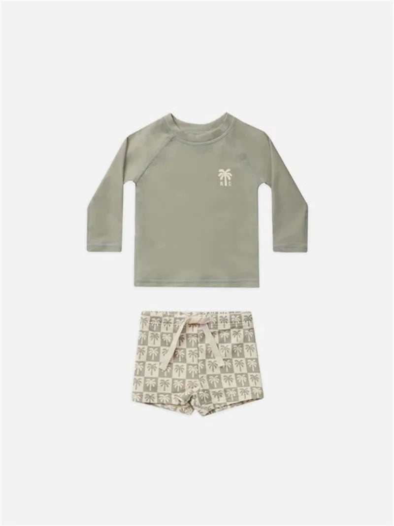Conjunto Praia Infantil 2 Peças Camiseta Manga Longa e Short de Banho Listrado