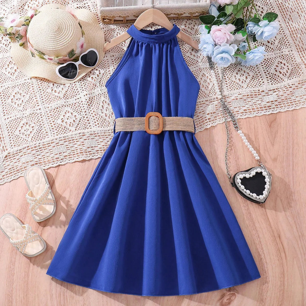 Vestido Infantil Menina Gola Halter Sem Manga com Cinto e Saia Evasê