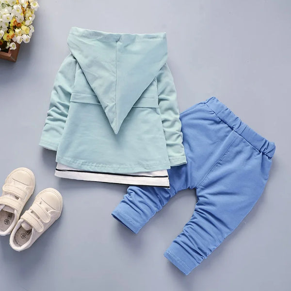 Conjunto Infantil Moleton 3 Peças Casaco com Capuz Camiseta Listrada e Calça