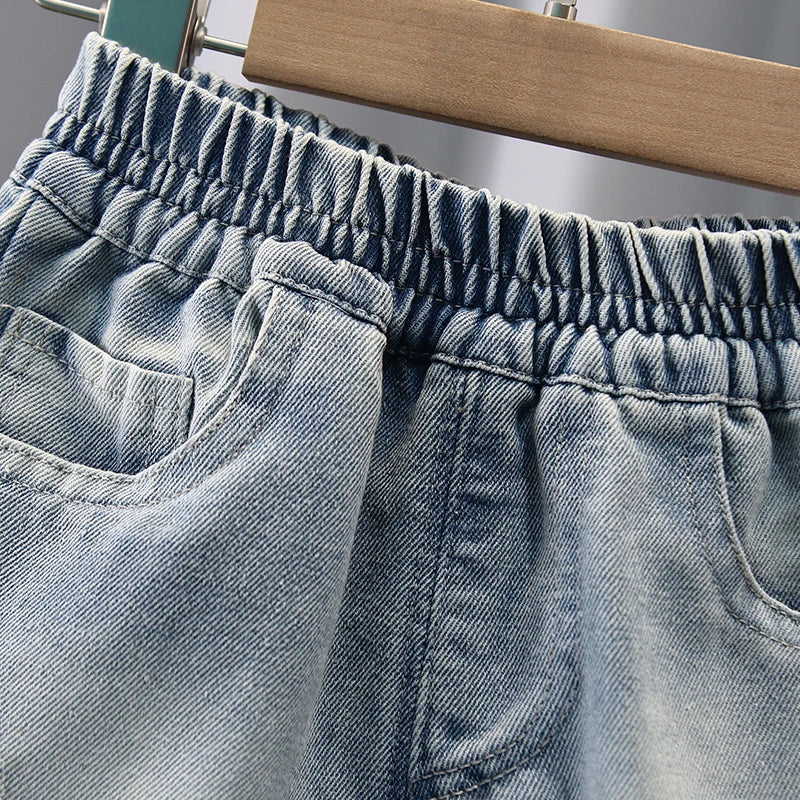 Bermuda Jeans Infantil Menino Destroyed com Cós Elástico e Barra Dobrada