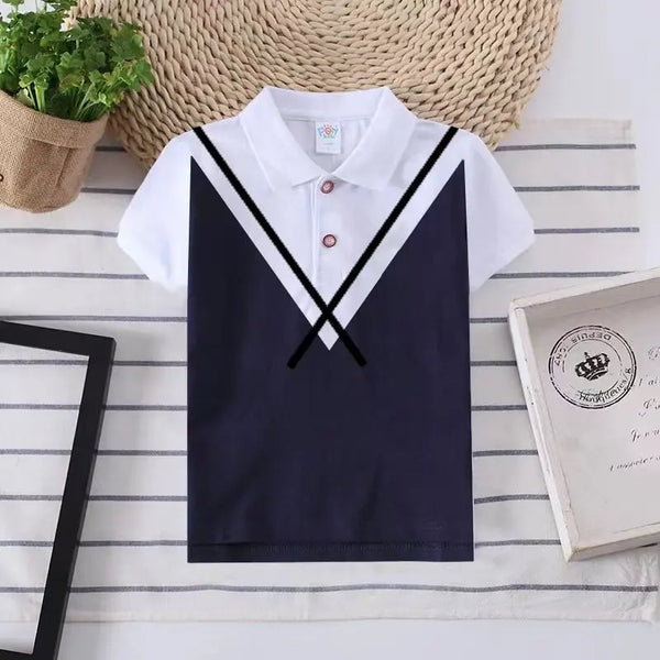 Camisa Polo Infantil Manga Curta Bicolor com Gola Branca e Detalhe em V Contrastante
