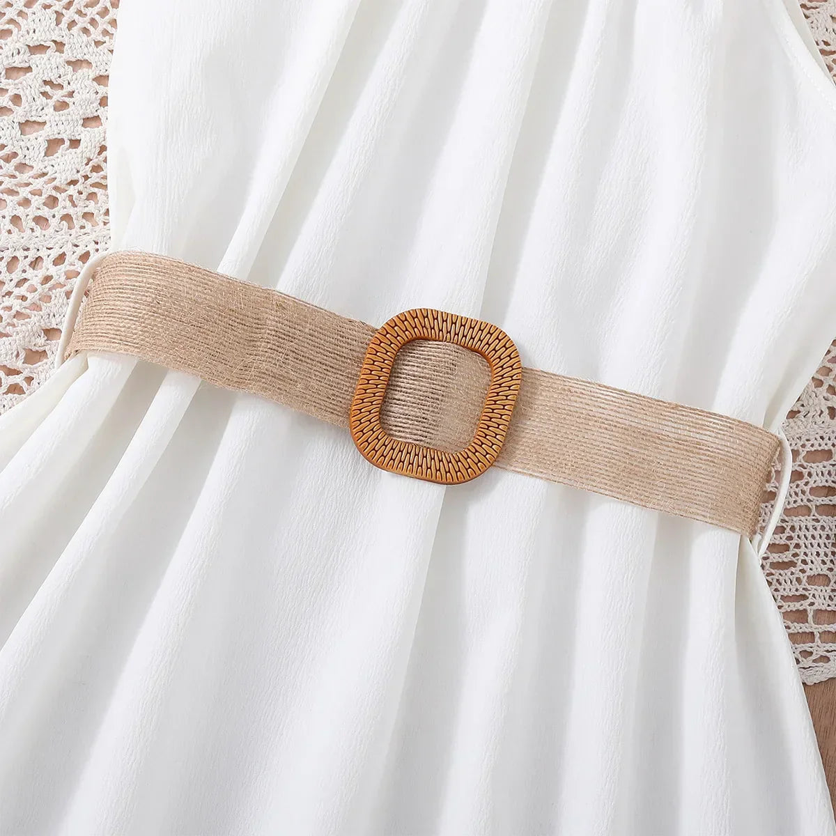 Vestido Infantil Menina Gola Halter Sem Manga com Cinto e Saia Evasê