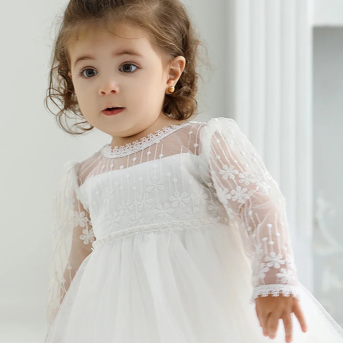 Vestido Bebê Menina Daminha Renda Manga Longa com Saia Rodada
