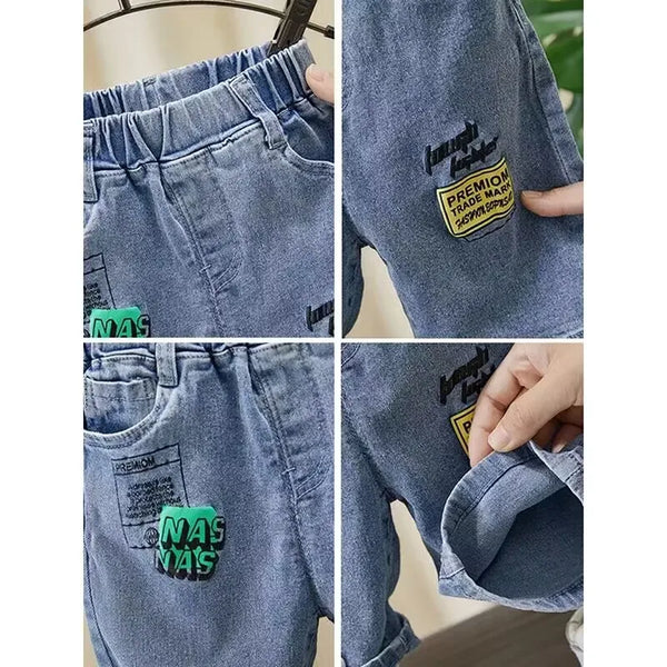 Bermuda Jeans Infantil com Cós Elástico e Patches Estilo Street