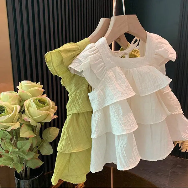 Conjunto Bebê Menina 2 Peças Blusa  com Babados e Short Jeans com Aplicação Flor