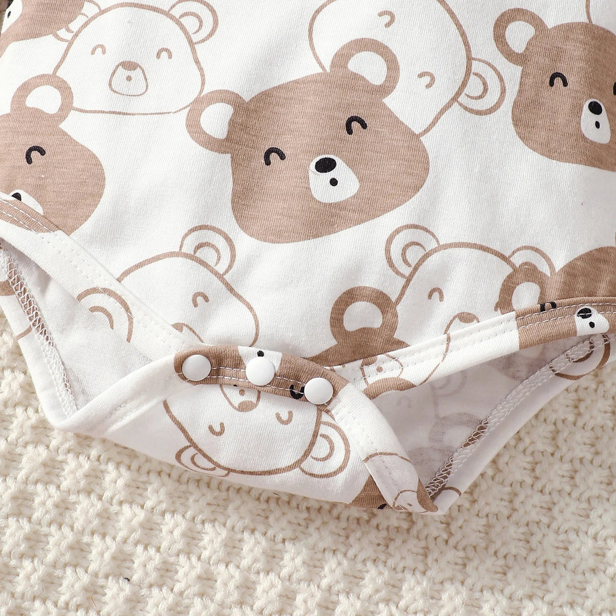 Conjunto Bebê  Menina 4 Peças Body Manga Longa Estampado Ursinho e Calça com Punho E Touca E Meias