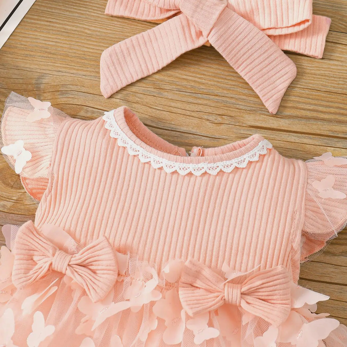 Vestido Bebê Menina Manga Curta Malha Canelada Saia de Tule com Apliques Borboleta