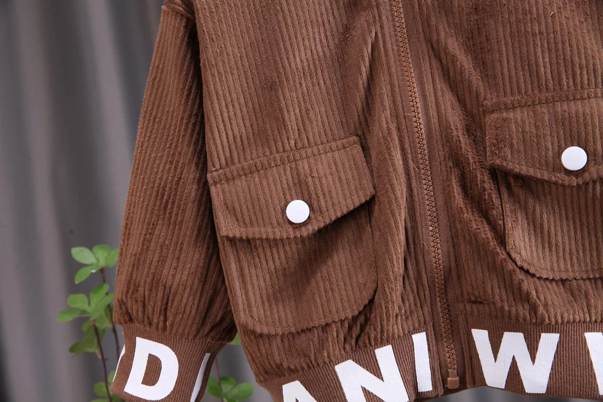 Conjunto Infantil Preto Jaqueta com Gola Alta Streetwear + Calça Jogger com Bolso Lateral