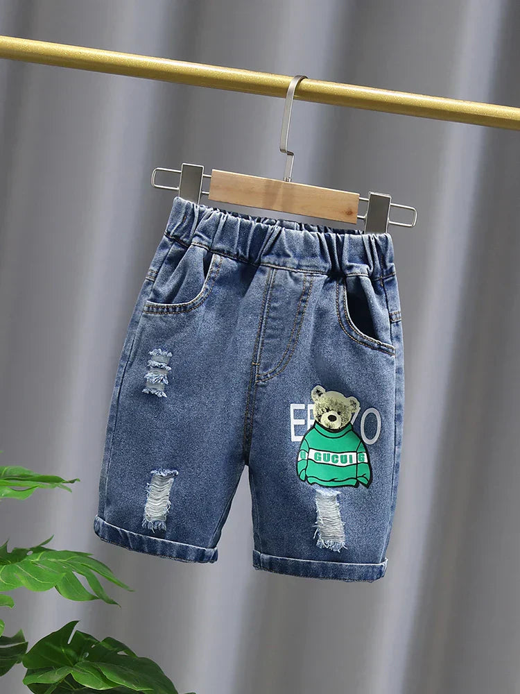 Bermuda Jeans Infantil Menino com Cós Elástico e Aplicação Urso