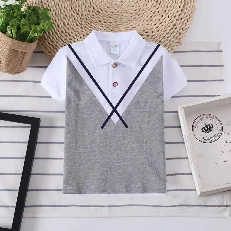 Camisa Polo Infantil Manga Curta Bicolor com Gola Branca e Detalhe em V Contrastante
