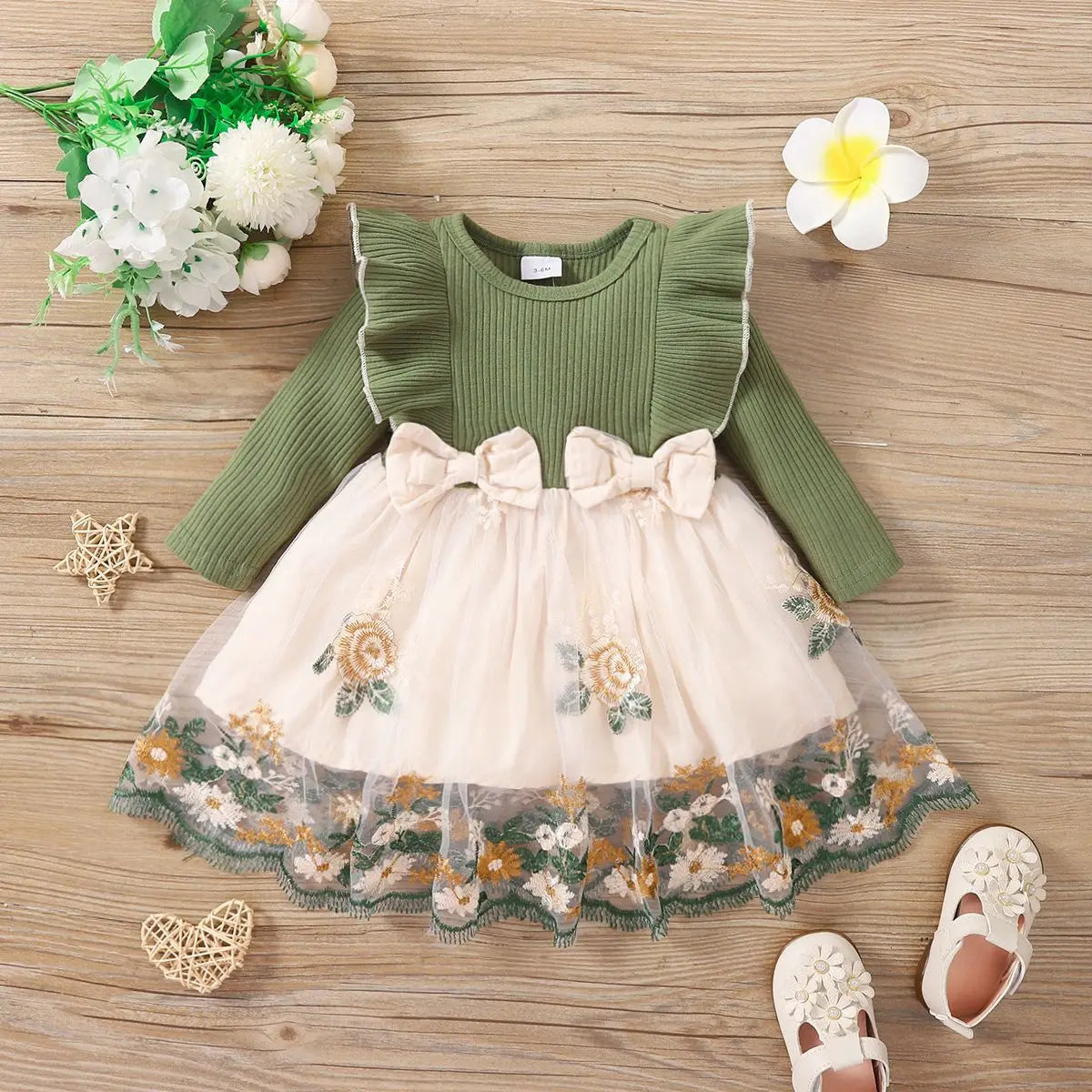Vestido Bebê Menina Manga Longa Malha Canelada com Babados + Saia de Tule Bordado Floral