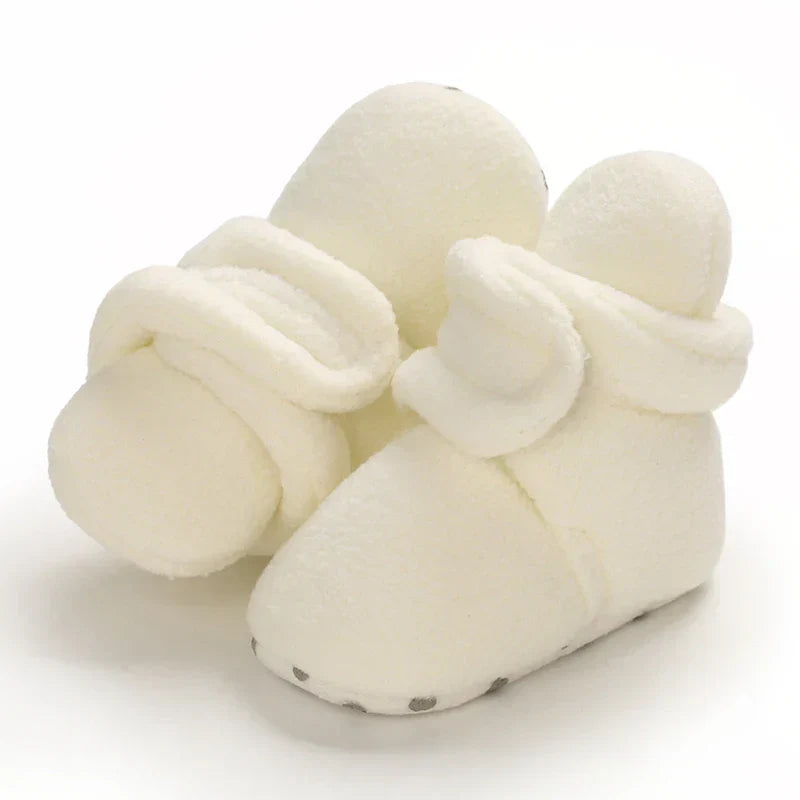 Sapatinho de Bebê Tipo Botinha com Punho Dobrável